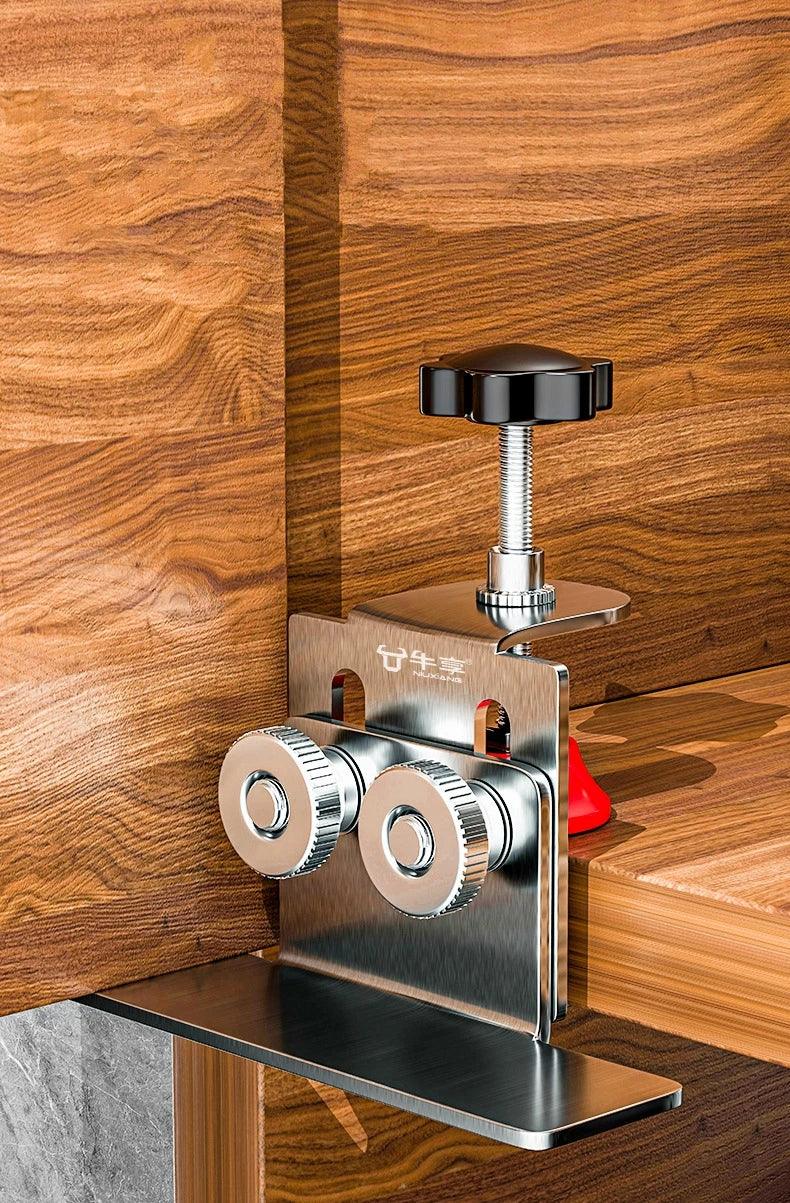 Gabarito de Montagem para Porta de Armário em Aço Inoxidável - Akada Brasil