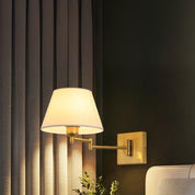 Luminária de Parede com Braço Dobrável