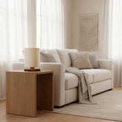 Abajur Luminária de Mesa com Cúpula em Linho Natural - Base em Madeira Pinus