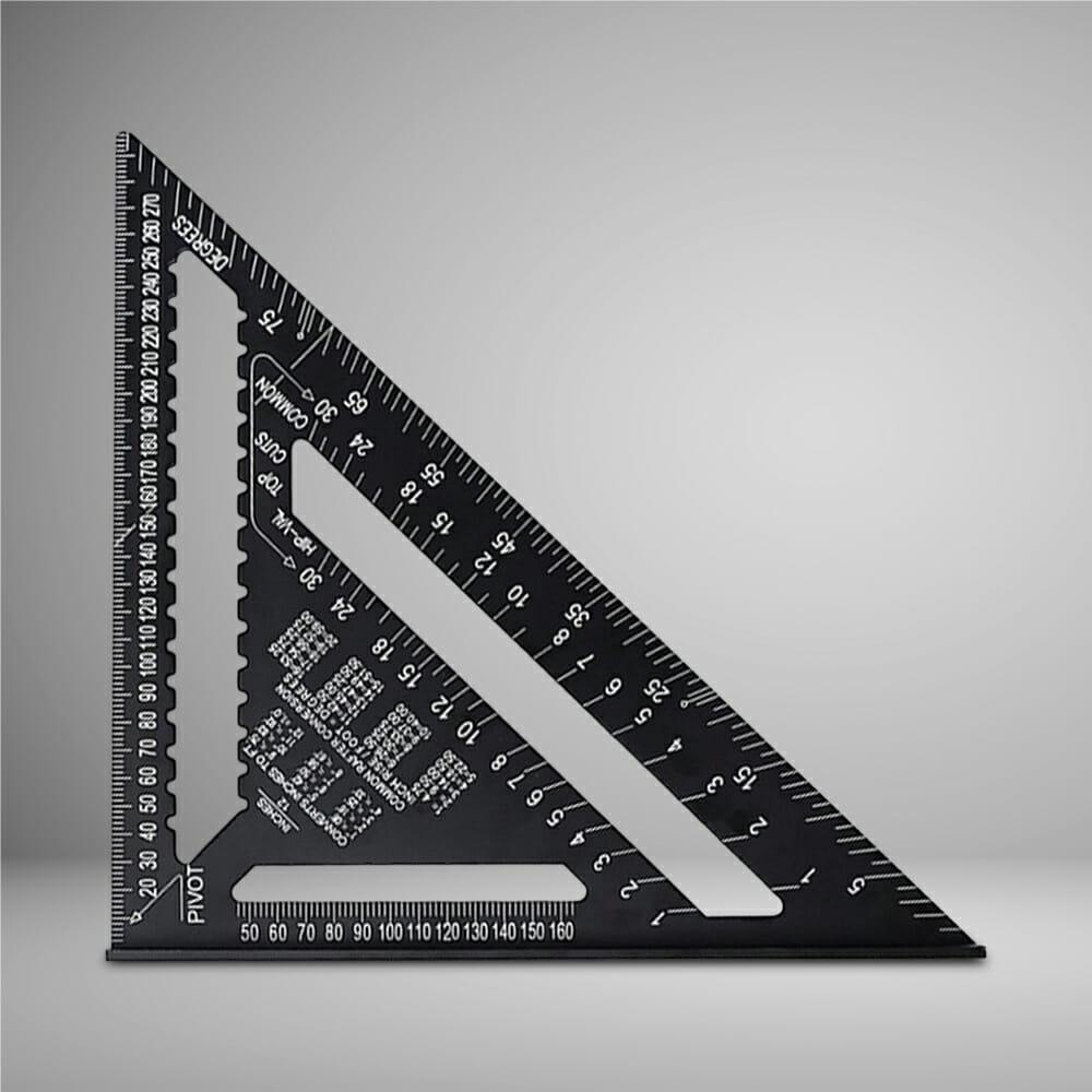Esquadro Métrico Triangular Speed Square 12 Pol - SquarePro - Akada Brasil