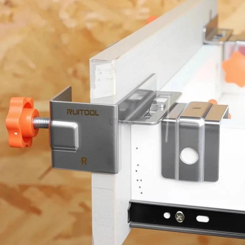 Grampo Braçadeira de Instalação de Gaveta em Aço Inoxidável - Akada Brasil